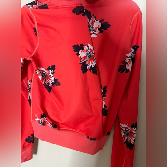 Lululemon Flower Zip Up - Size 4 - Picture 7 of 9